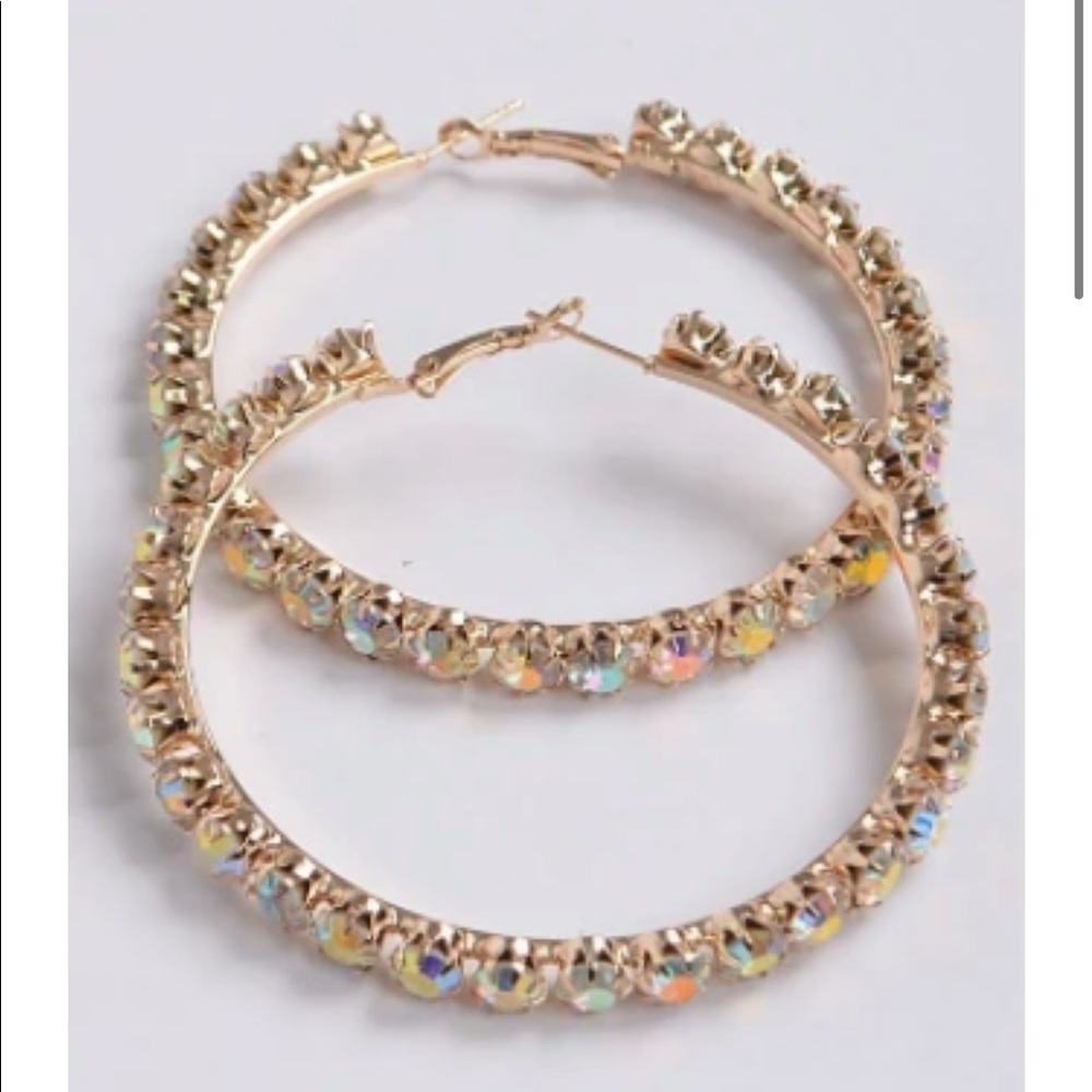 Treat me right earrings